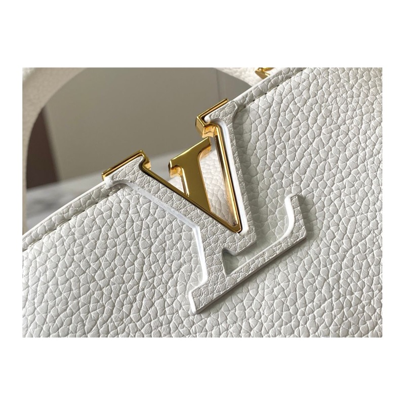 Louis Vuitton Capucines Monogram Bag