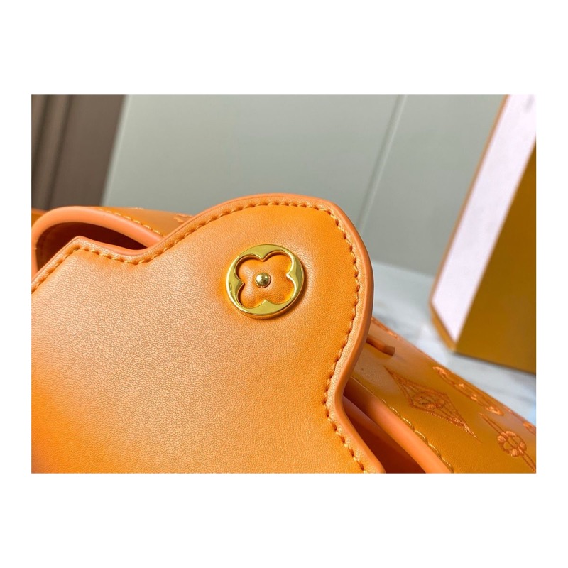 Louis Vuitton Capucines Bag