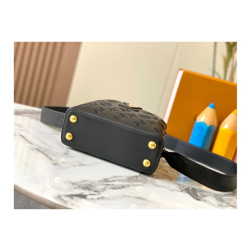 Louis Vuitton Capucines Bag