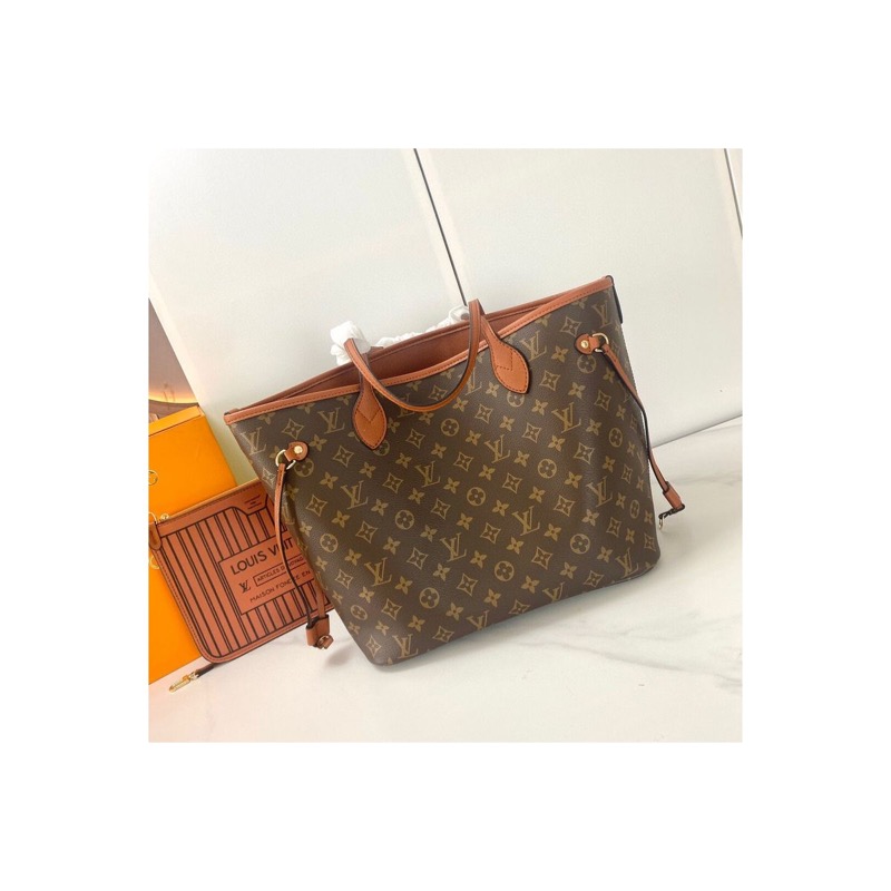 Louis Vuitton Neverfull Monogram Bag