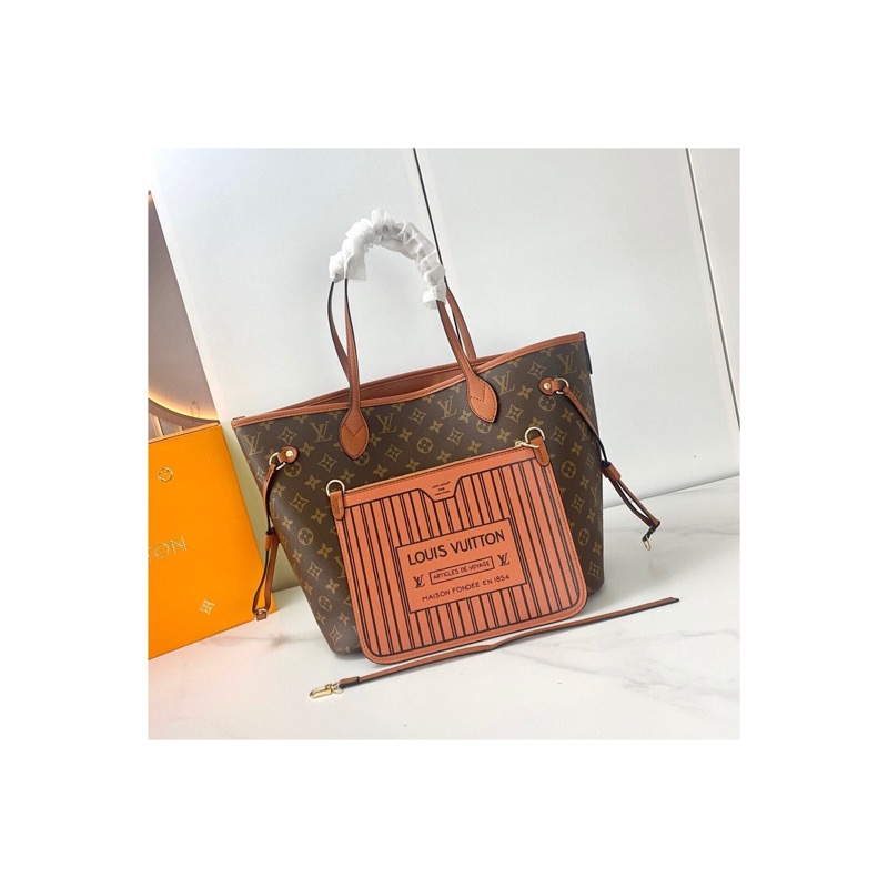 Louis Vuitton Neverfull Monogram Bag