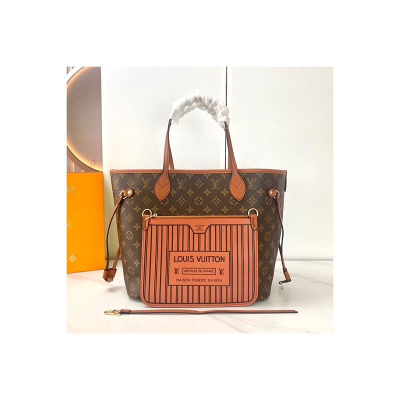 Louis Vuitton Neverfull Monogram Bag
