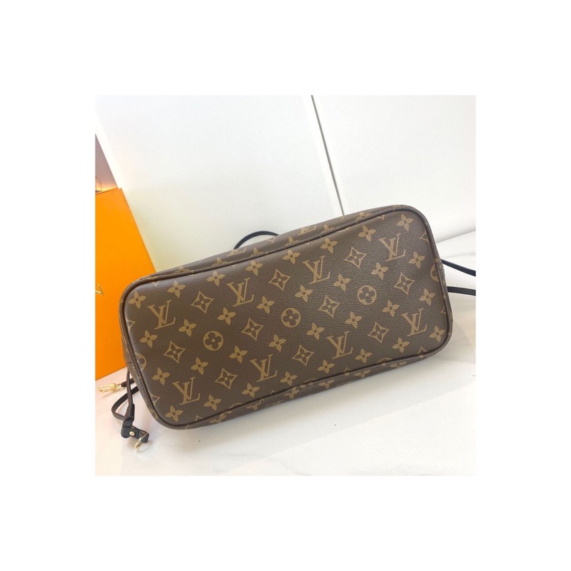Louis Vuitton Neverfull Monogram Bag