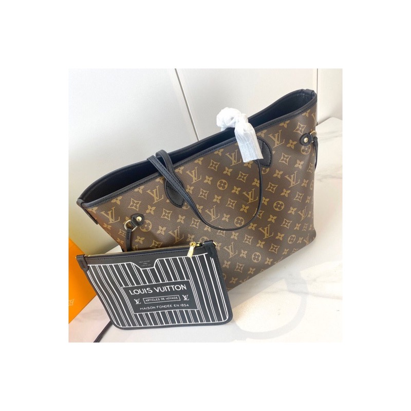 Louis Vuitton Neverfull Monogram Bag