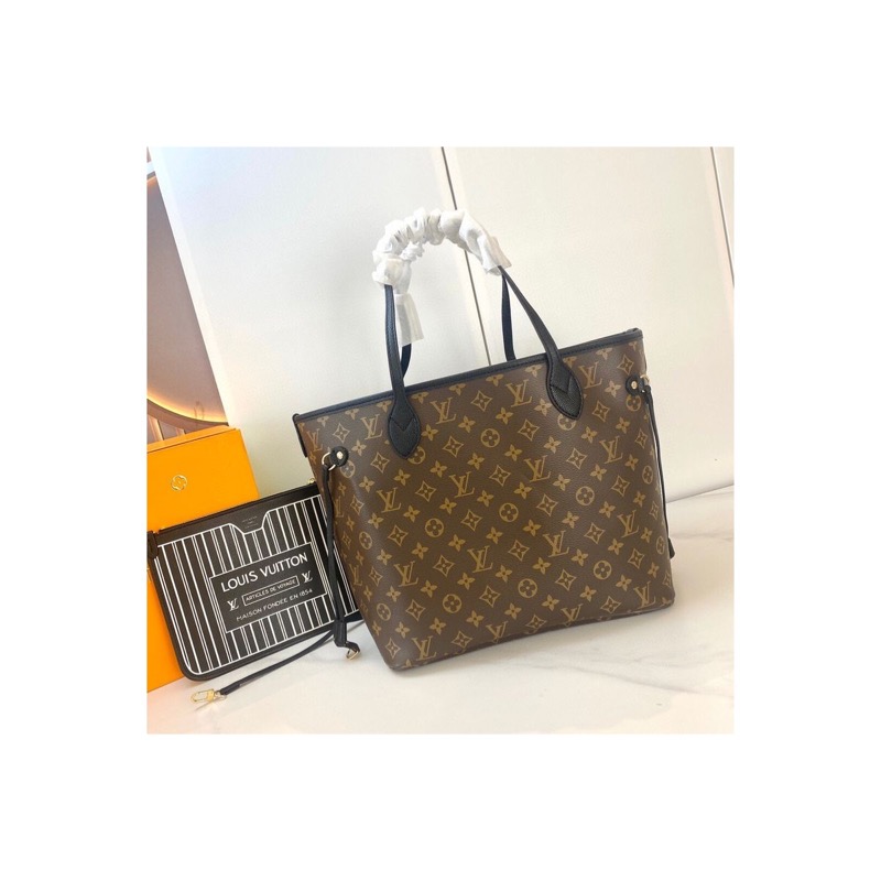 Louis Vuitton Neverfull Monogram Bag