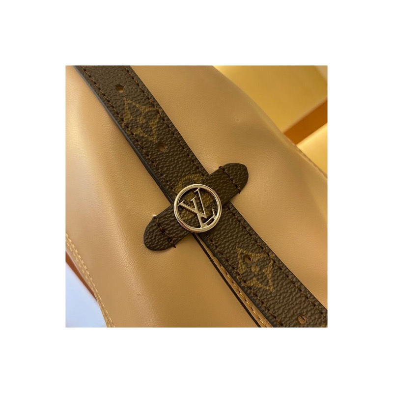 Louis Vuitton Monogram Shoulder Bag