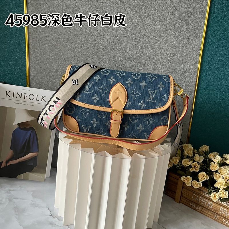 Louis Vuitton Shoulder Bag