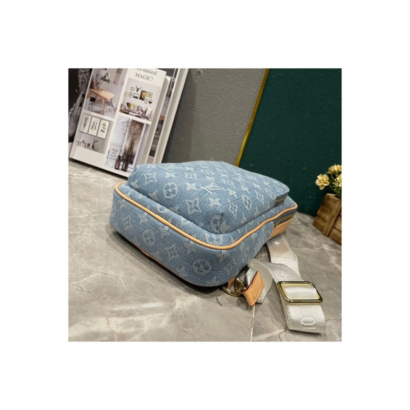 Louis Vuitton Shoulder Bag