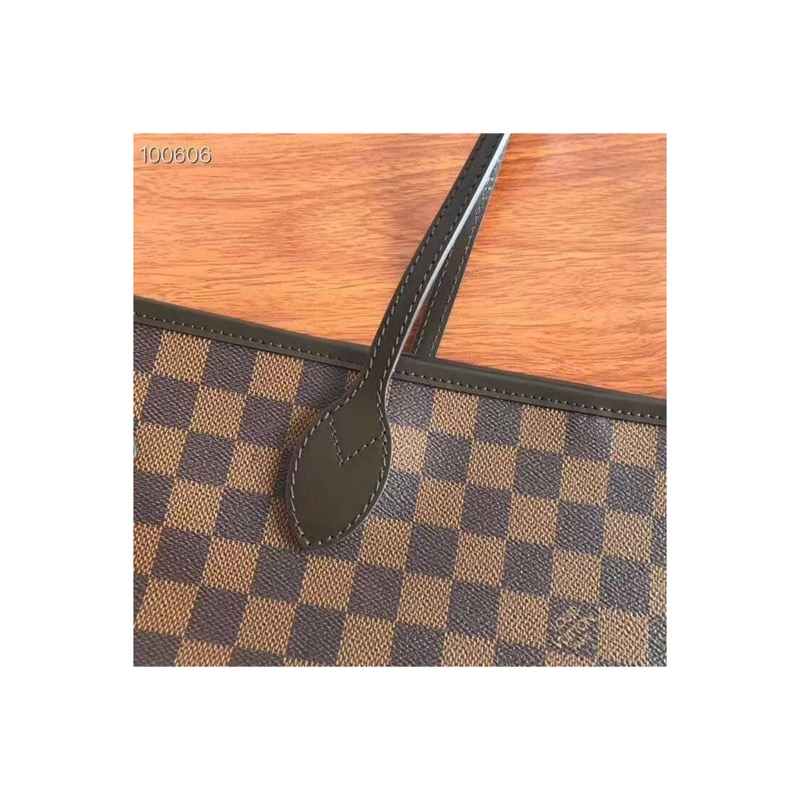 Louis Vuitton Neverfull Monogram Bag