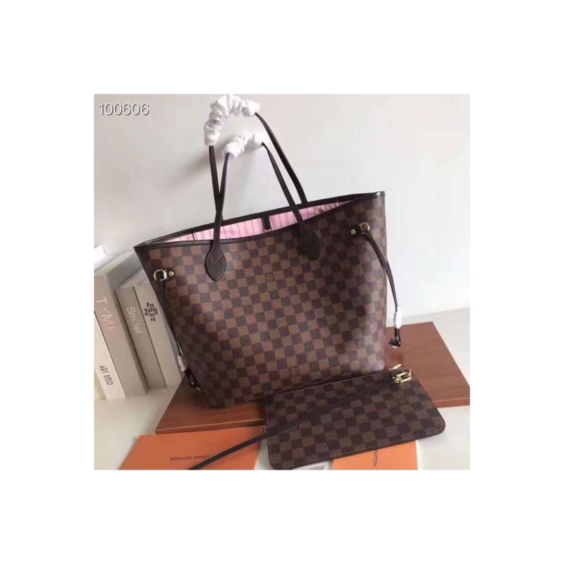 Louis Vuitton Neverfull Monogram Bag