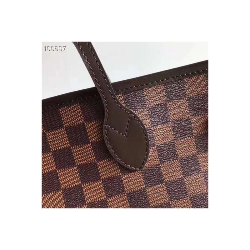 Louis Vuitton Neverfull Bag