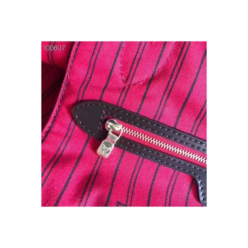 Louis Vuitton Neverfull Bag