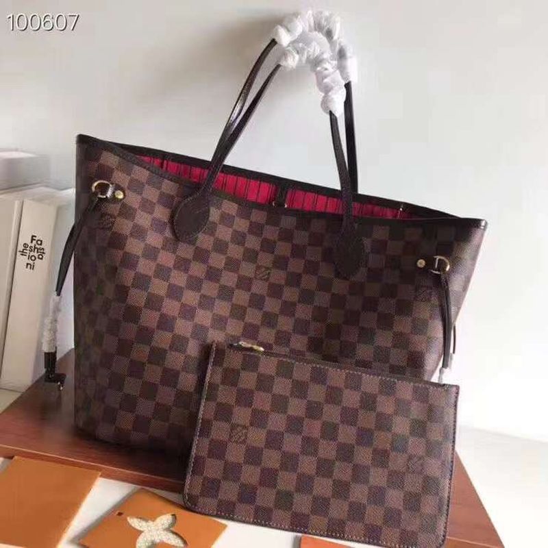 Louis Vuitton Neverfull Bag