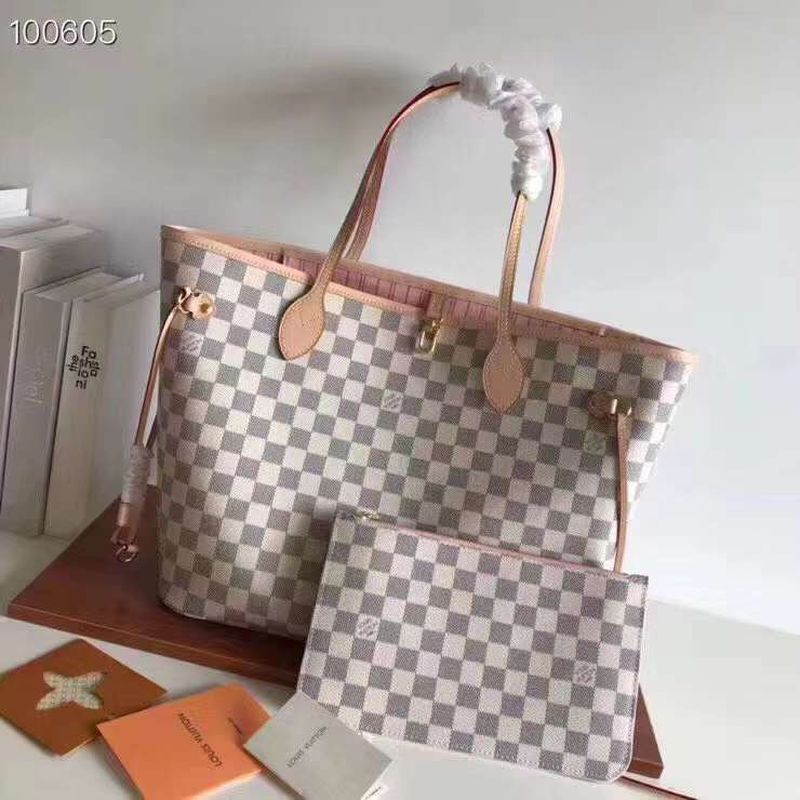 Louis Vuitton Neverfull Bag