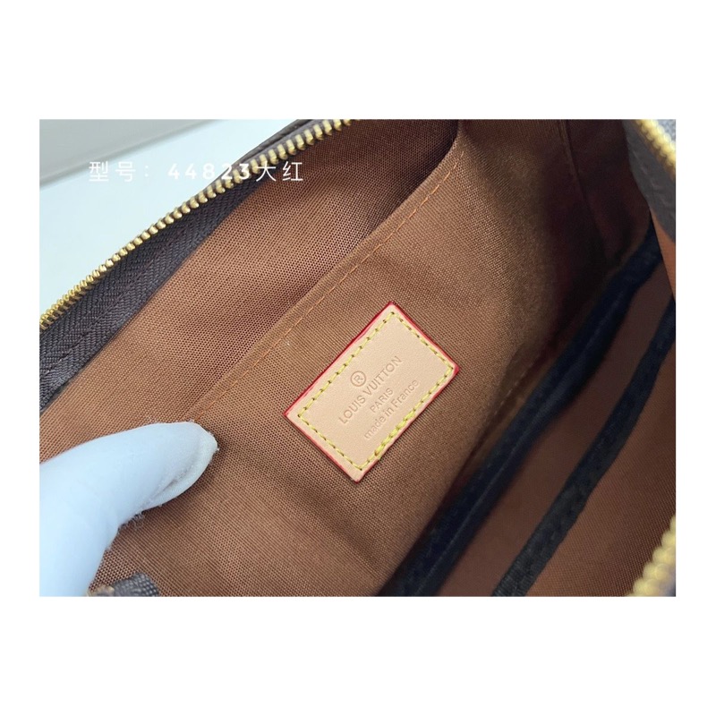 Louis Vuitton Pochette Metis Bag