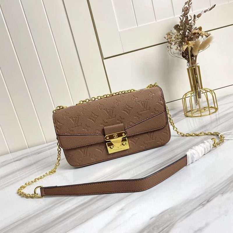 Louis Vuitton Neverfull Bag