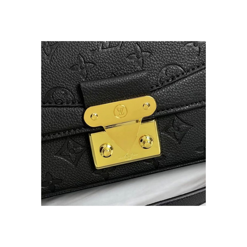 Louis Vuitton Capucines Monogram Bag