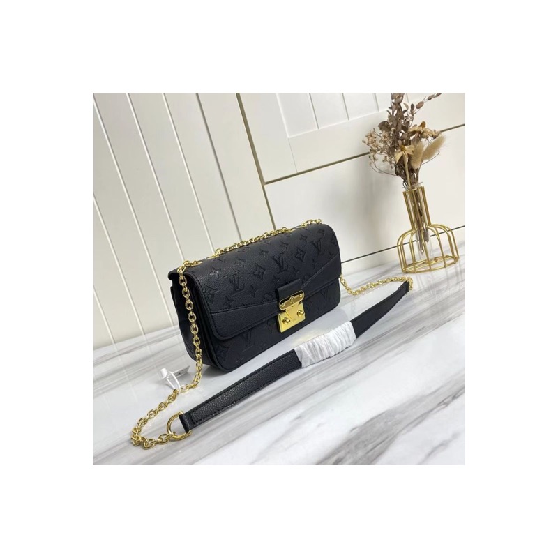 Louis Vuitton Capucines Monogram Bag