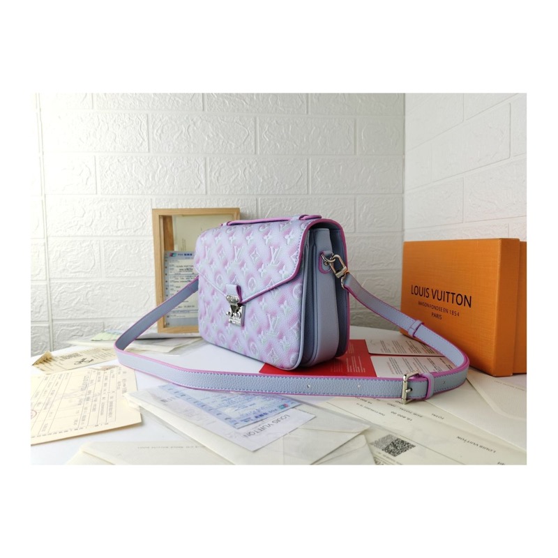 Louis Vuitton Pochette Metis Monogram Bag