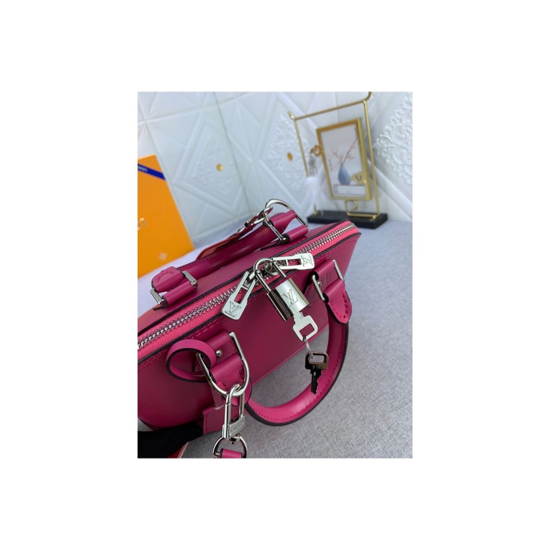 Louis Vuitton Alma Monogram Bag