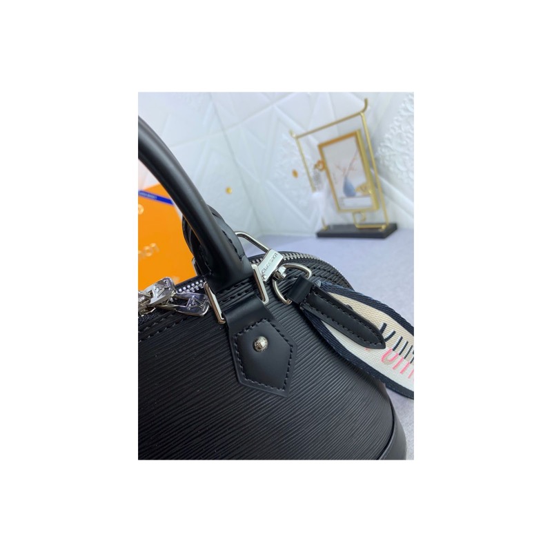 Louis Vuitton Alma Bag