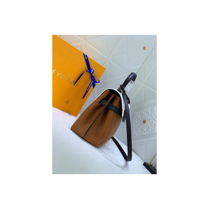 Louis Vuitton Capucines Bag