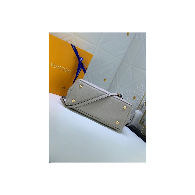 Louis Vuitton Capucines Bag