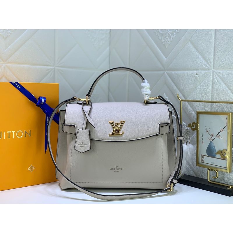 Louis Vuitton Capucines Bag