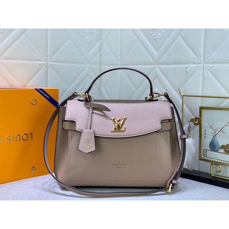 Louis Vuitton Capucines Bag