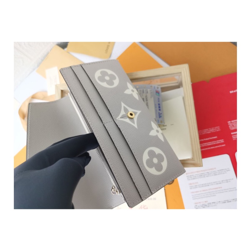 Louis Vuitton Monogram Wallet