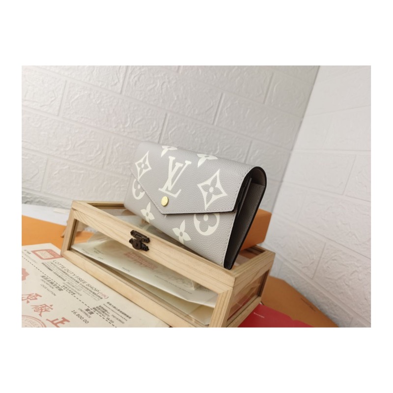 Louis Vuitton Monogram Wallet