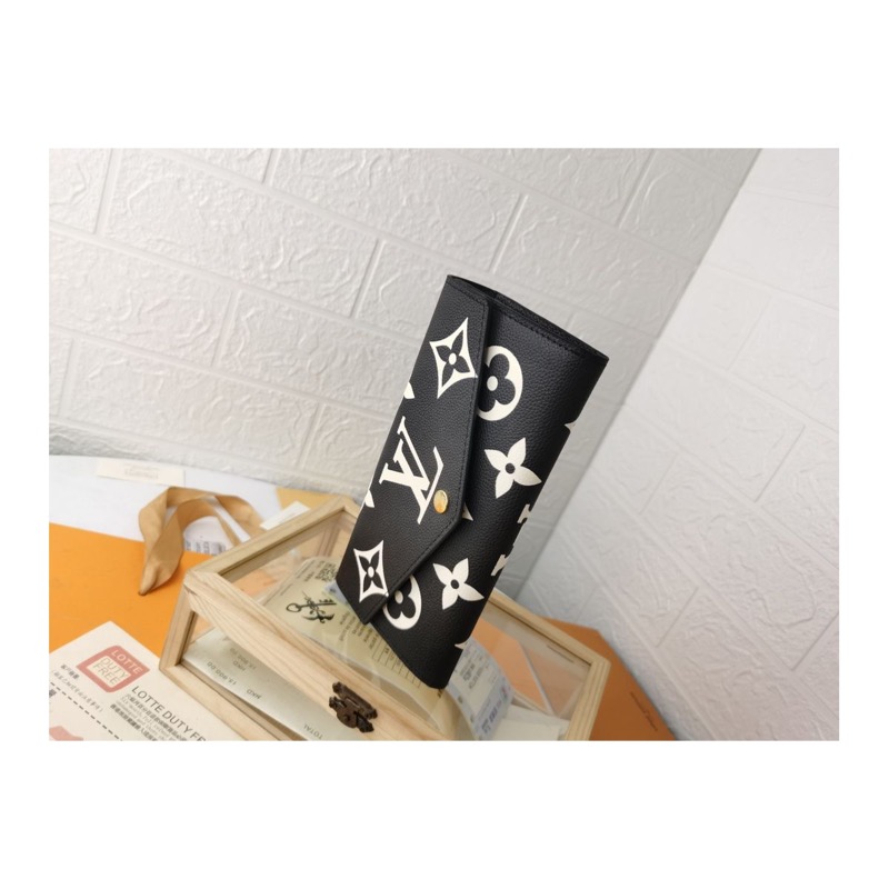 Louis Vuitton Monogram Wallet