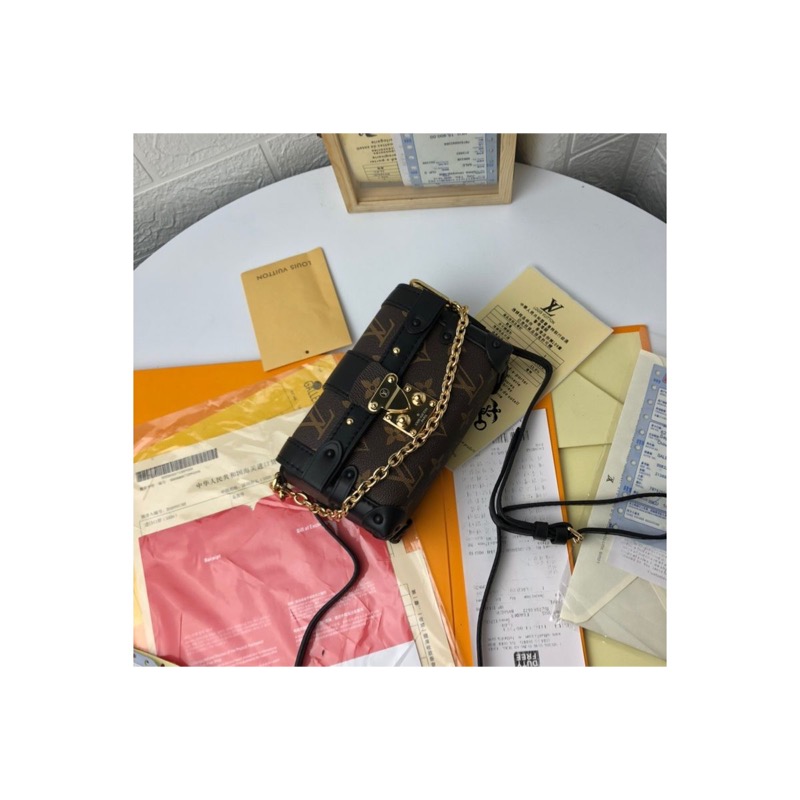 Louis Vuitton Monogram Clutch