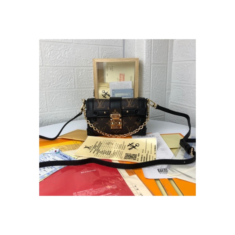 Louis Vuitton Monogram Clutch