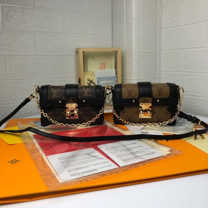Louis Vuitton Monogram Clutch
