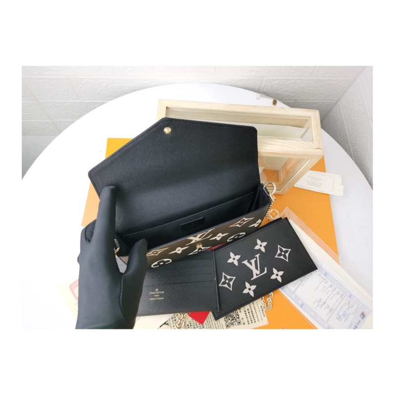 Louis Vuitton Monogram Shoulder Bag