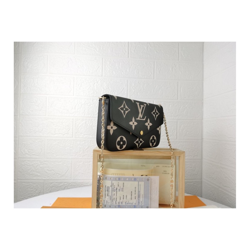 Louis Vuitton Monogram Shoulder Bag