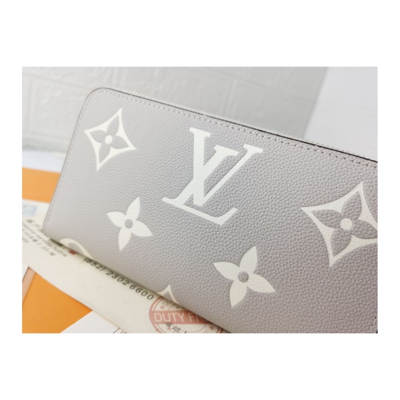Louis Vuitton Monogram Wallet