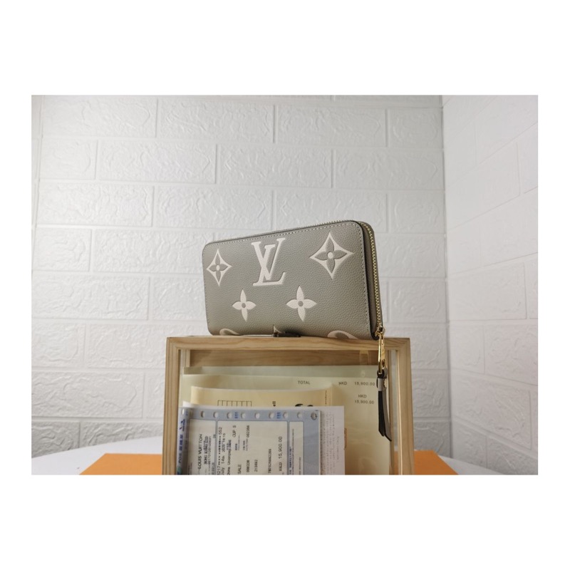 Louis Vuitton Monogram Wallet