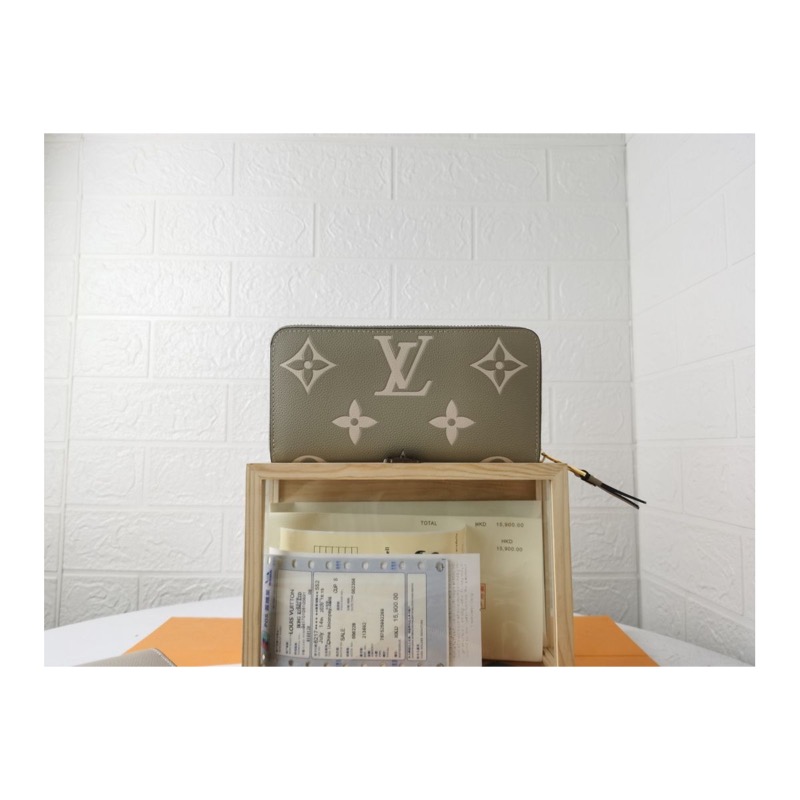 Louis Vuitton Monogram Wallet