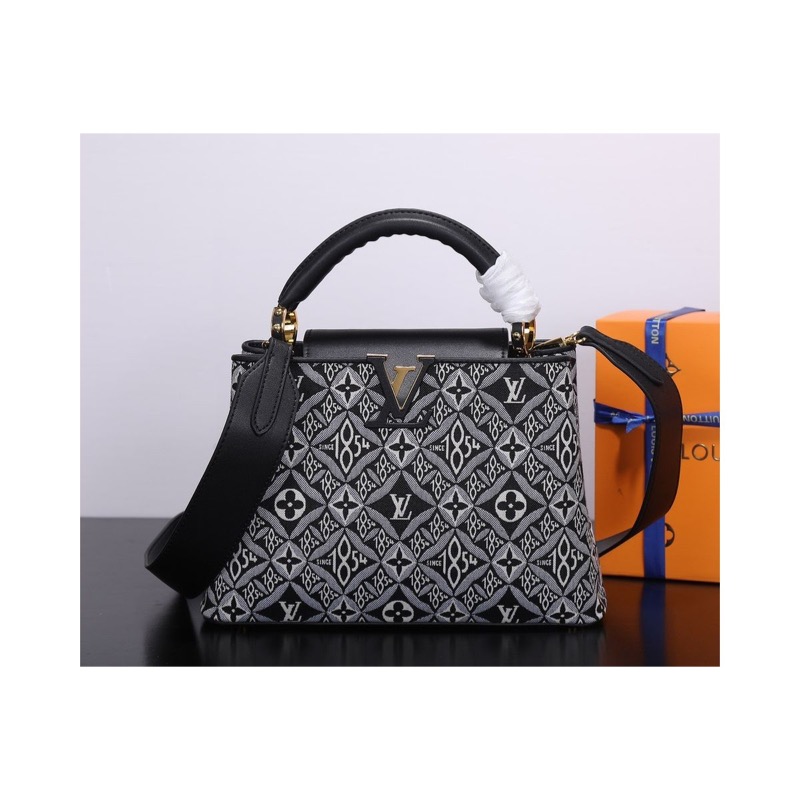 Louis Vuitton Capucines Monogram Bag