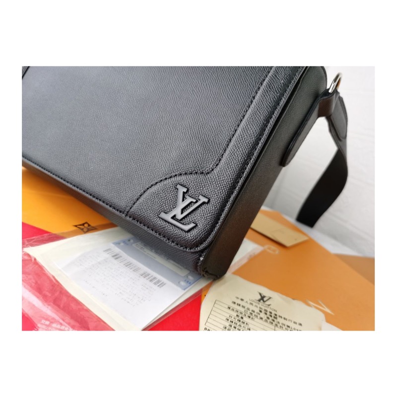 Louis Vuitton Shoulder Bag