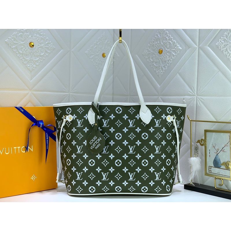 Louis Vuitton Neverfull Monogram Bag