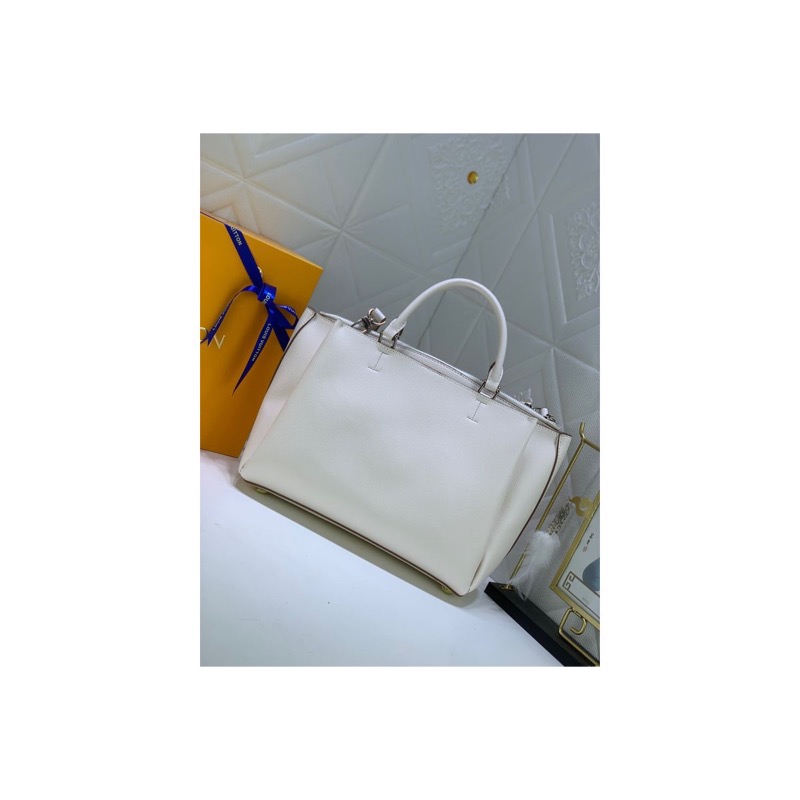 Louis Vuitton Shoulder Bag
