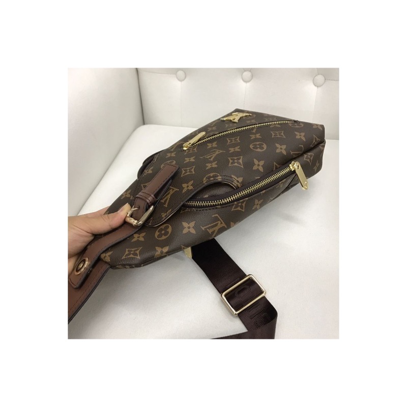 Louis Vuitton Monogram Crossbody Bag