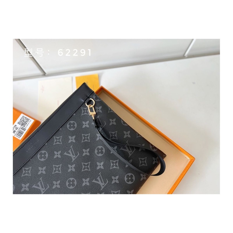 Louis Vuitton Clutch