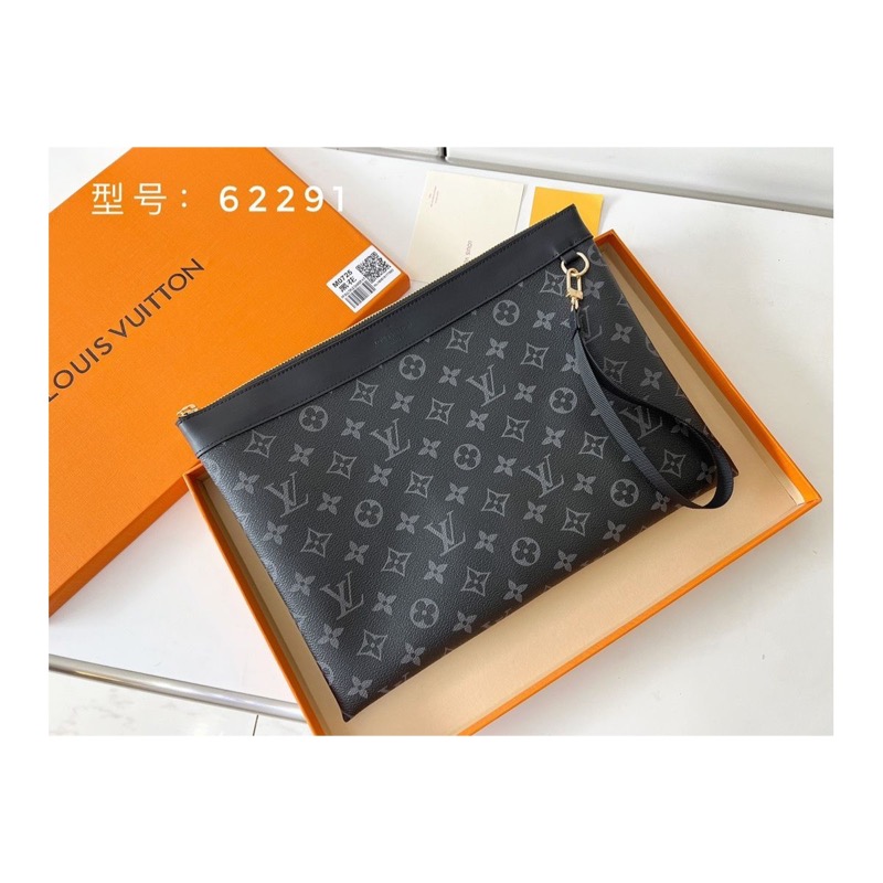 Louis Vuitton Clutch