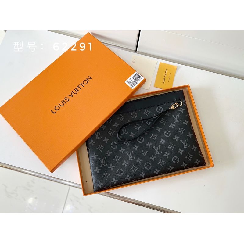 Louis Vuitton Clutch