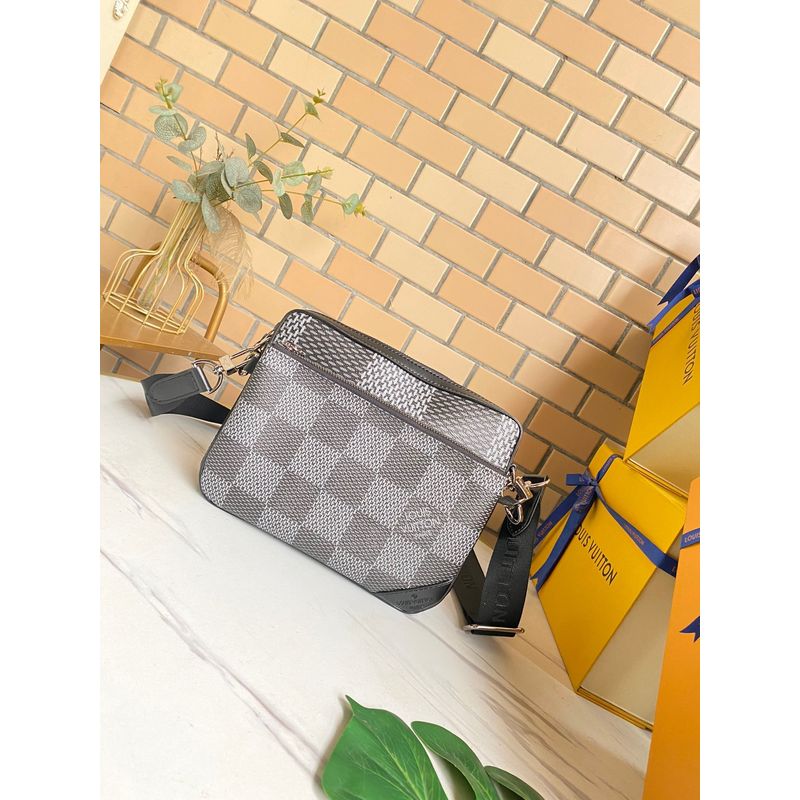 Louis Vuitton Shoulder Bag