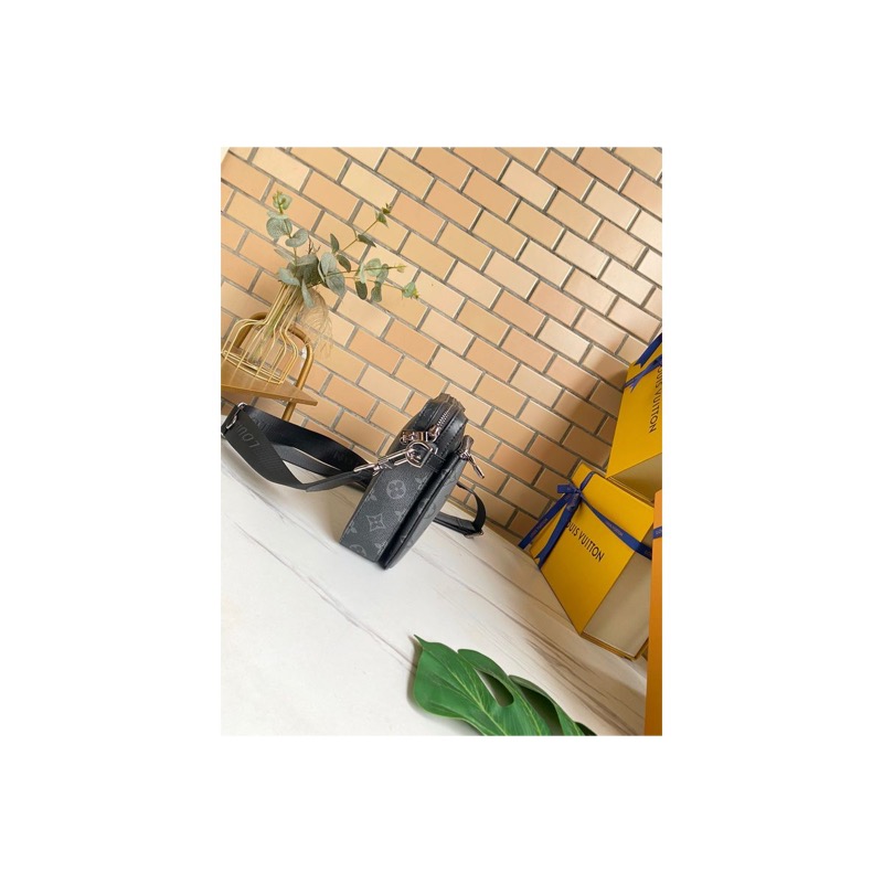 Louis Vuitton Monogram Shoulder Bag
